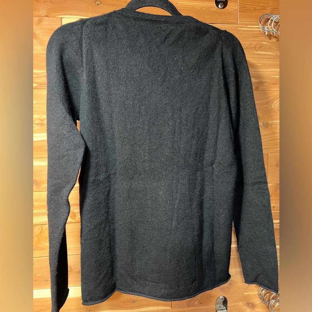 J. Crew Factory 💯% Cashmere Crewneck Black Sweater Size M - Picture 2 of 5